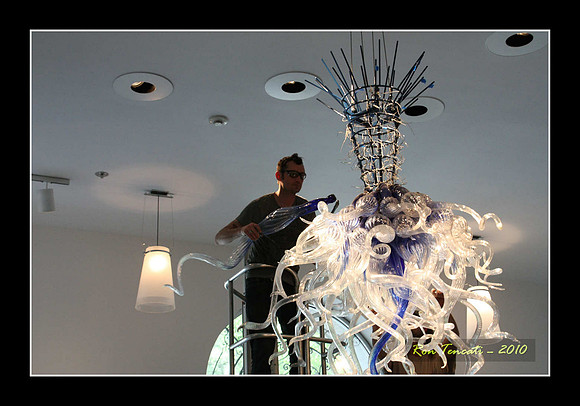 Packing up Chihuly Glass