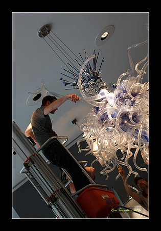 Packing up Chihuly Glass