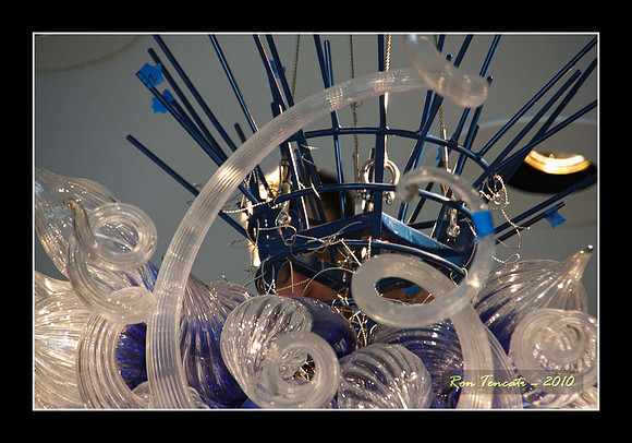 Packing up Chihuly Glass