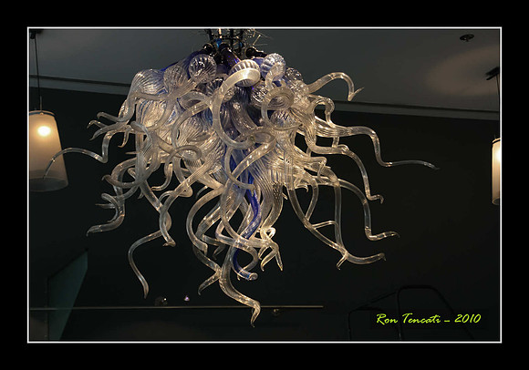 Packing up Chihuly Glass