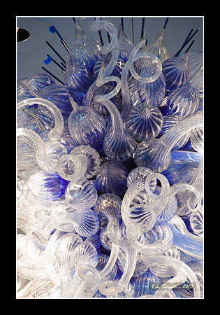Packing up Chihuly Glass