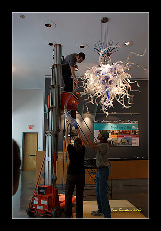 Packing up Chihuly Glass