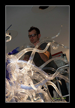 Packing up Chihuly Glass