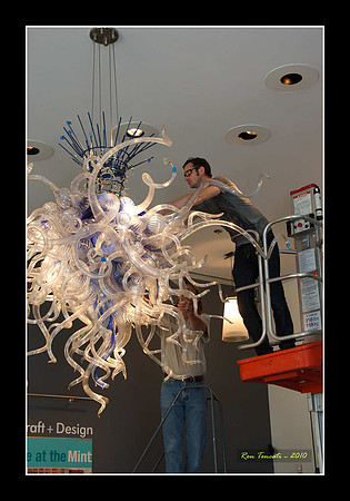 Packing up Chihuly Glass