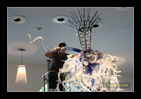 Packing up Chihuly Glass