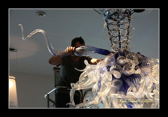 Packing up Chihuly Glass