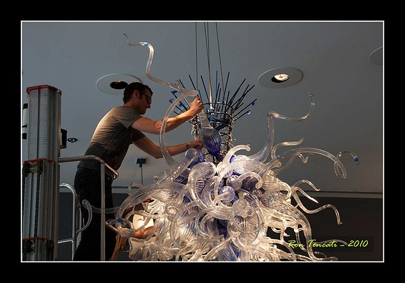 Packing up Chihuly Glass