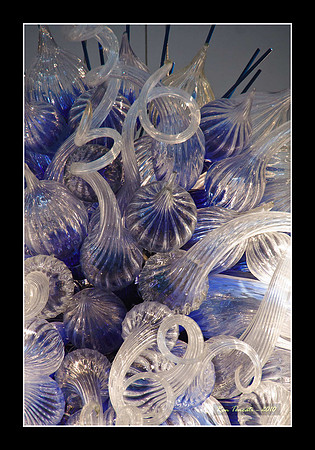 Packing up Chihuly Glass