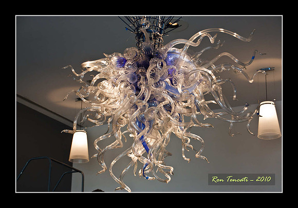Packing up Chihuly Glass