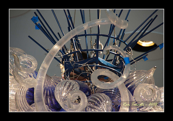 Packing up Chihuly Glass