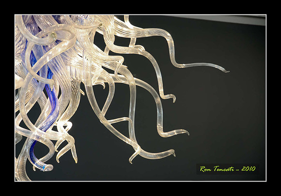Packing up Chihuly Glass