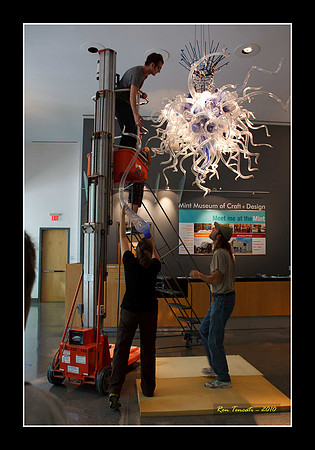 Packing up Chihuly Glass