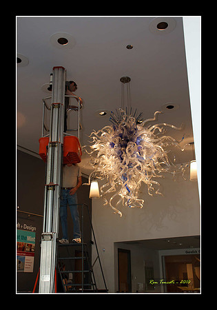 Packing up Chihuly Glass
