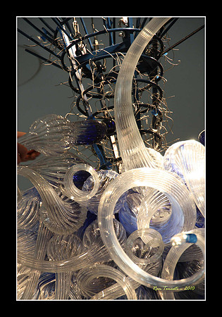 Packing up Chihuly Glass