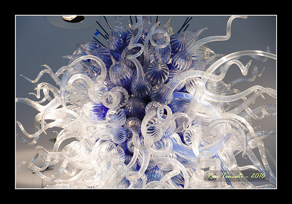 Packing up Chihuly Glass