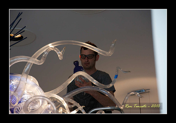 Packing up Chihuly Glass