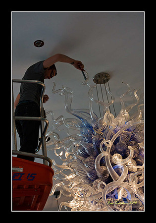 Packing up Chihuly Glass